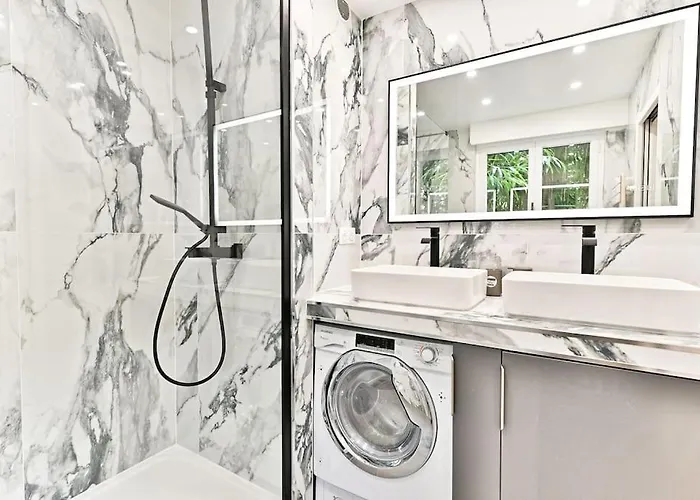 Evasion Parisienne Entre Monceau & Arc De Triomphe