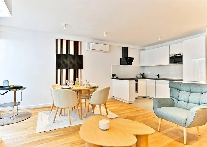 Evasion Parisienne Entre Monceau & Arc De Triomphe * Paris