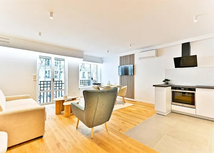 Evasion Parisienne Entre Monceau & Arc De Triomphe *