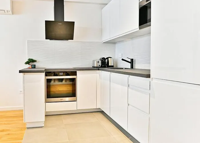 Evasion Parisienne Entre Monceau & Arc De Triomphe * Paris