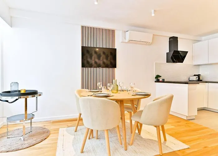 Daire Evasion Parisienne Entre Monceau & Arc De Triomphe