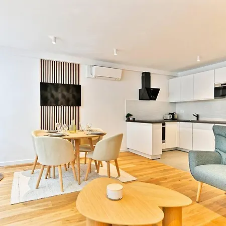 Evasion Parisienne Entre Monceau & Arc De Triomphe * باريس